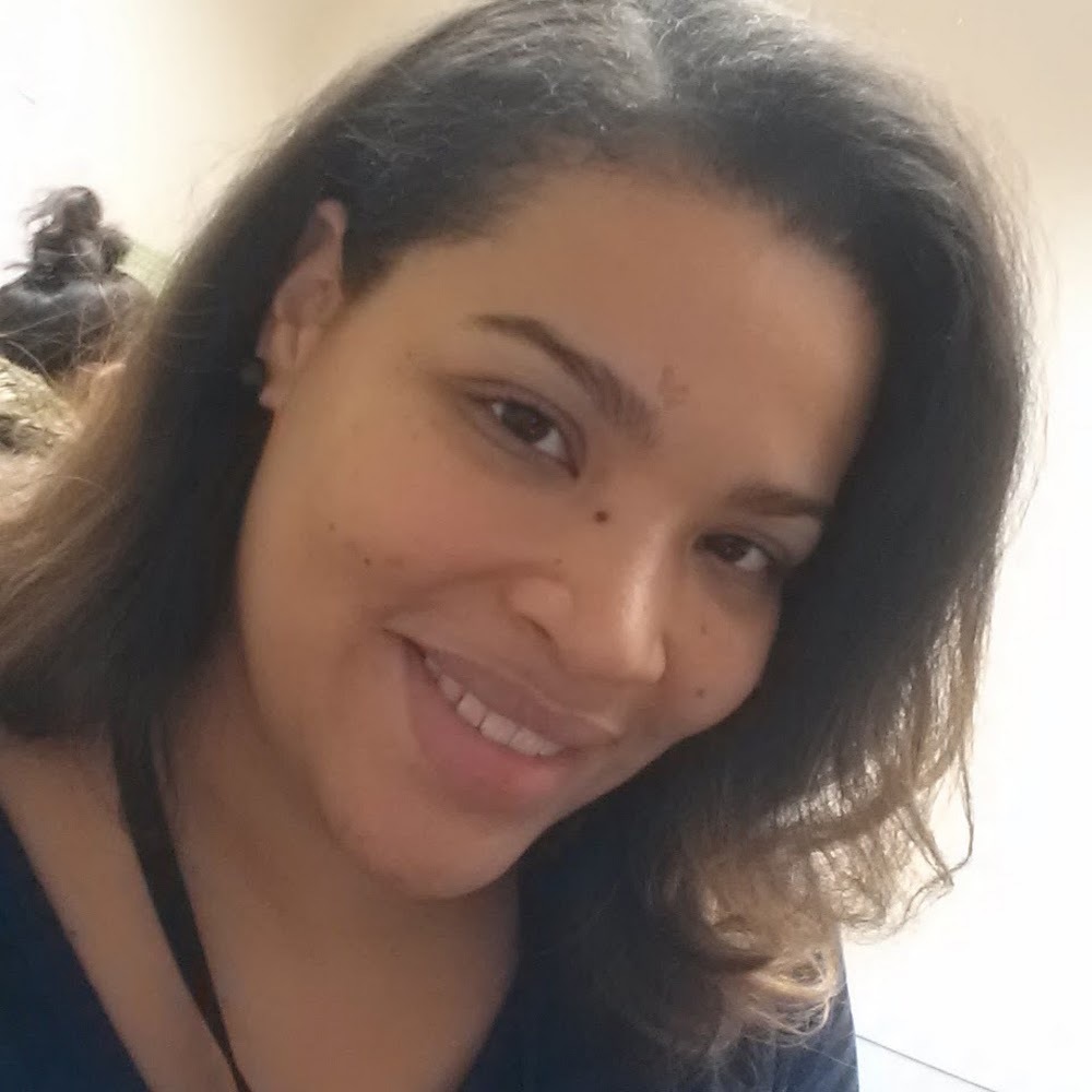 Meet your Posher, Leyda